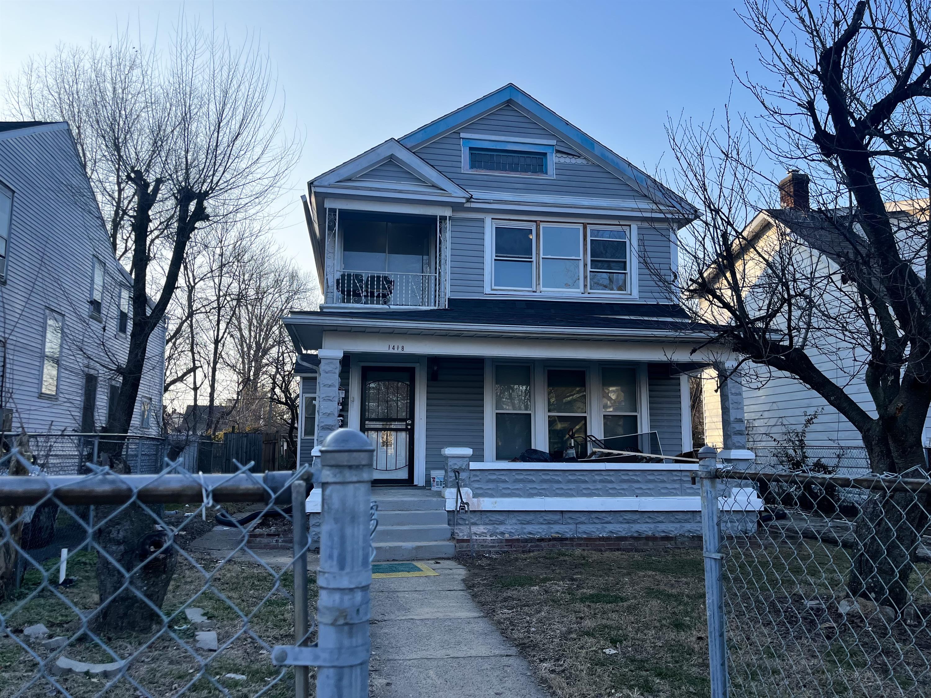 Property main image