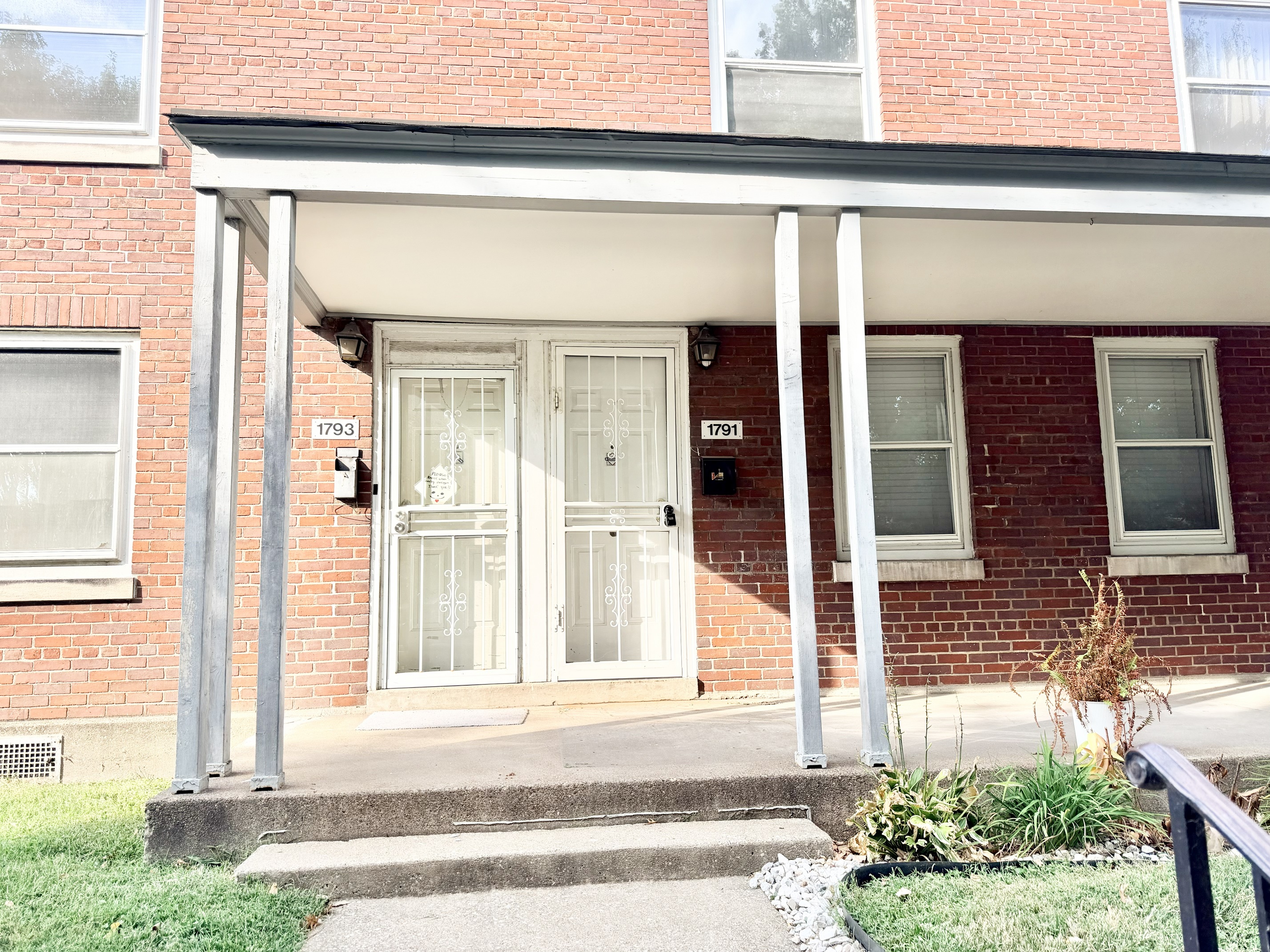 1791 Algonquin Parkway - 1