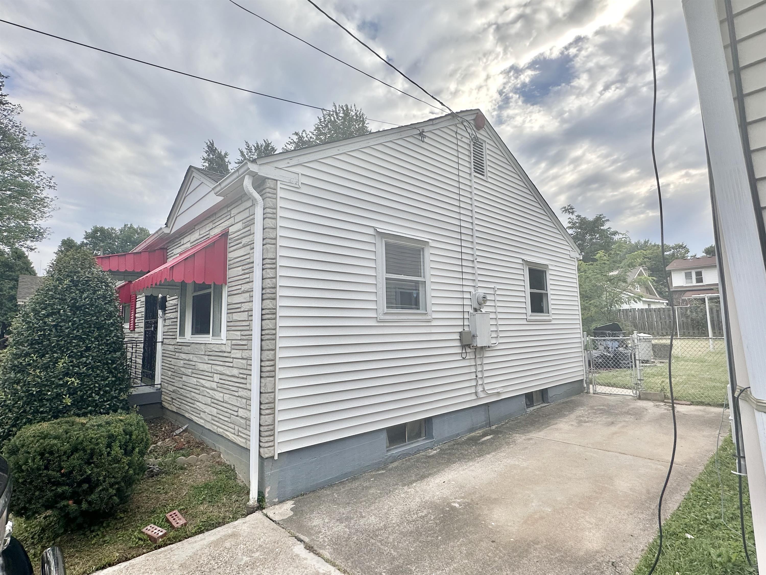 Property thumbnail image