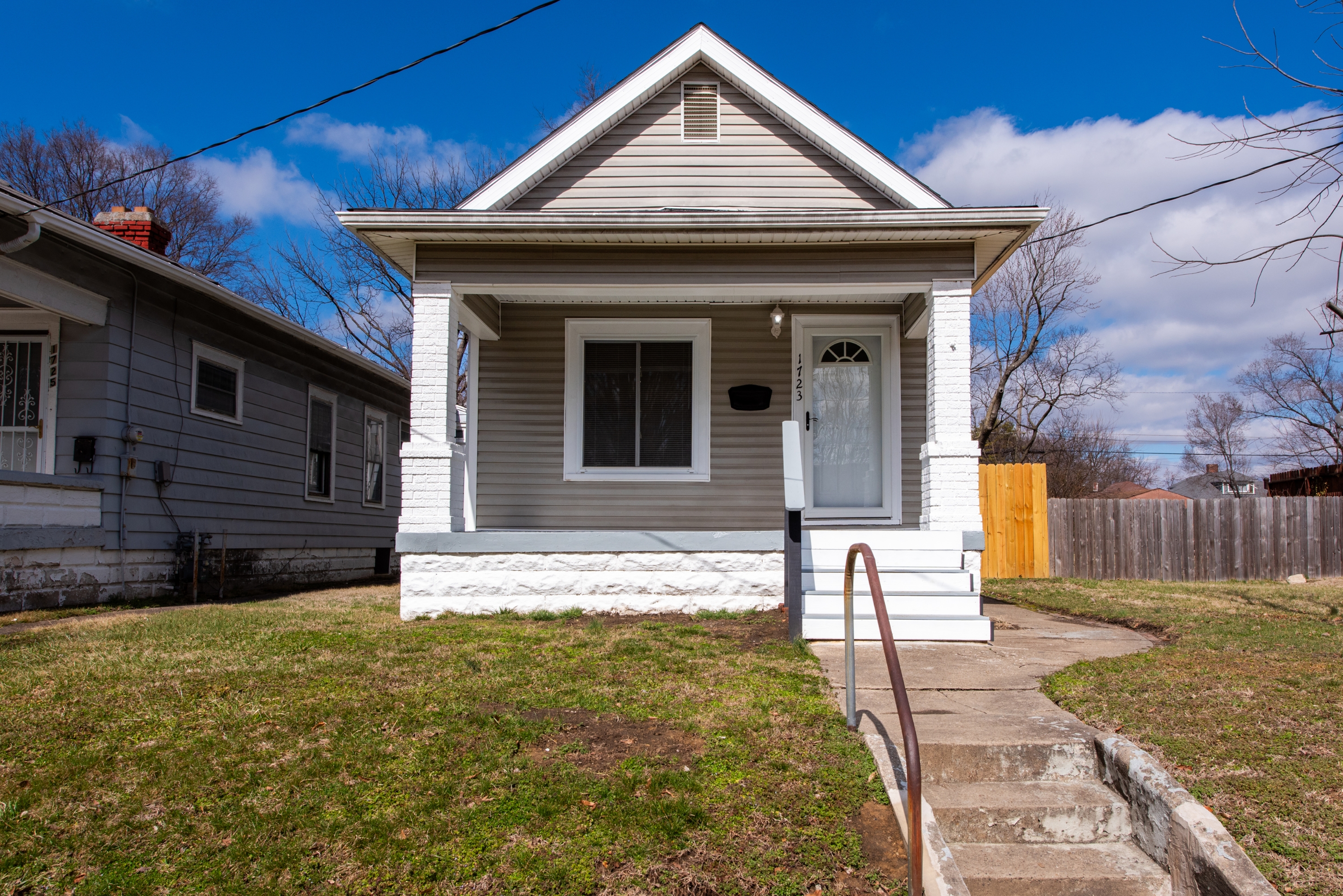 Property main image