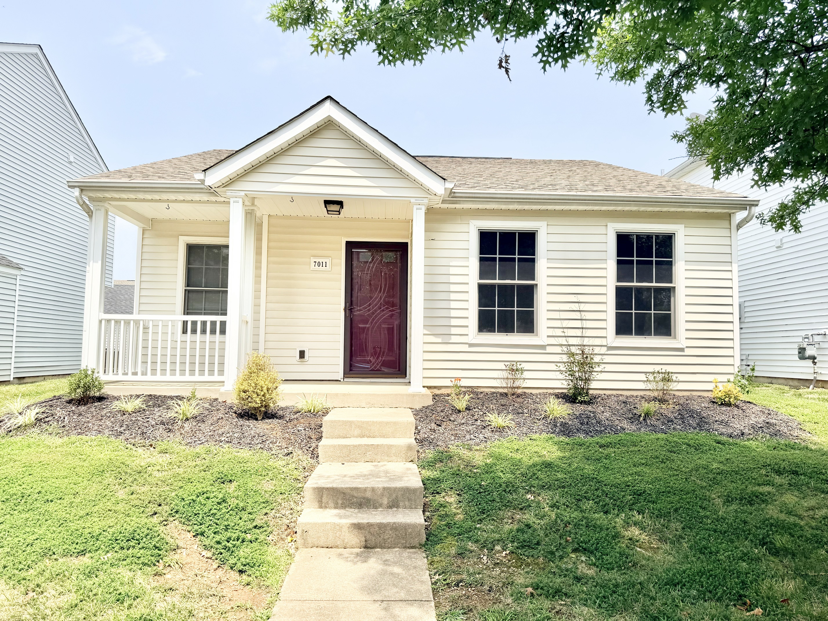 Property main image