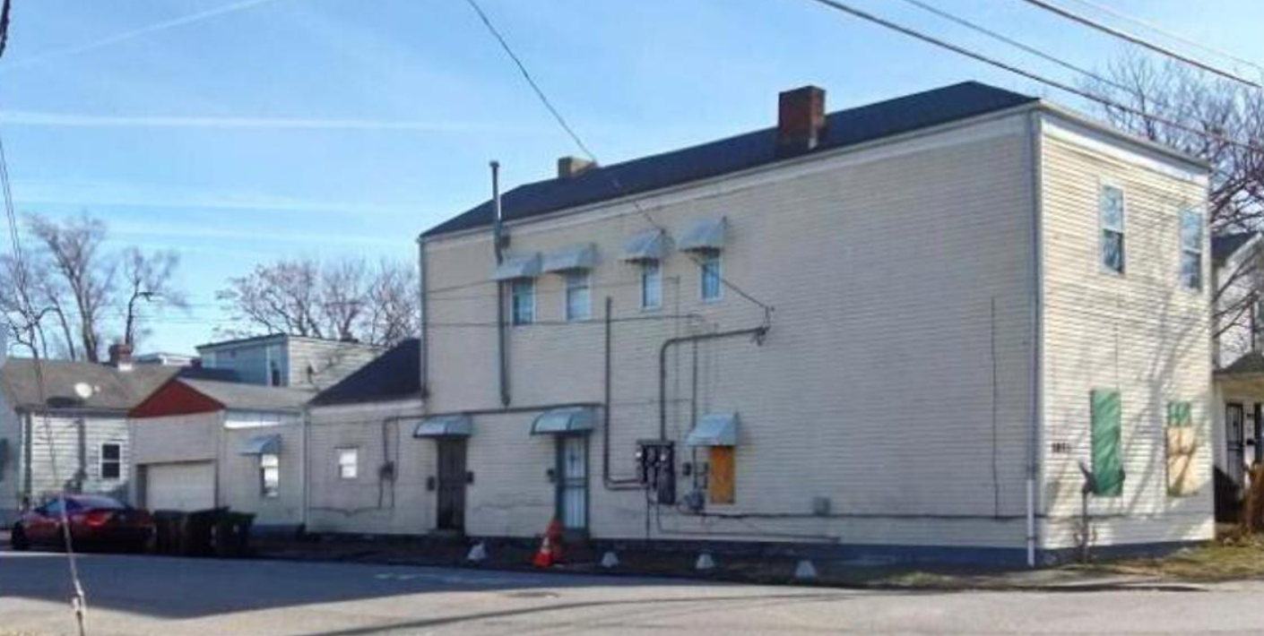 1853 Bank Street - 3