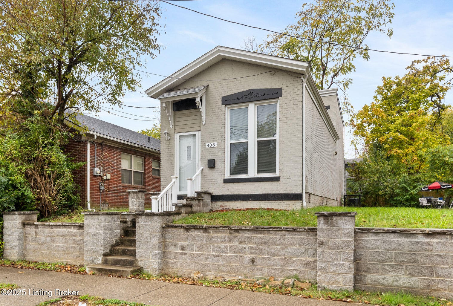 408 Doctor W. J. Hodge Street